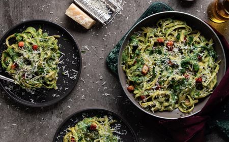 Nono's Creamy Spinach Fettuccini