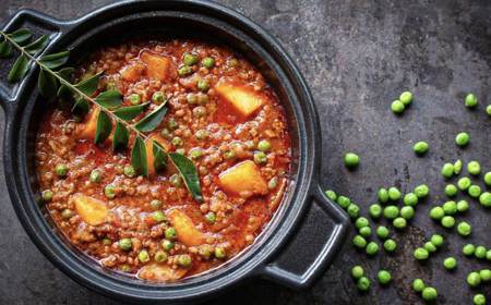 Beef Mince, Potato & Pea Curry