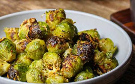 Air Fryer Parmesan Brussel Sprouts