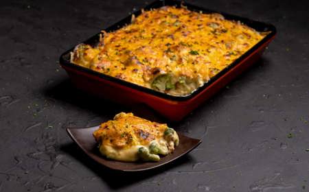 Cheesy Broccoli and Chicken Casserole